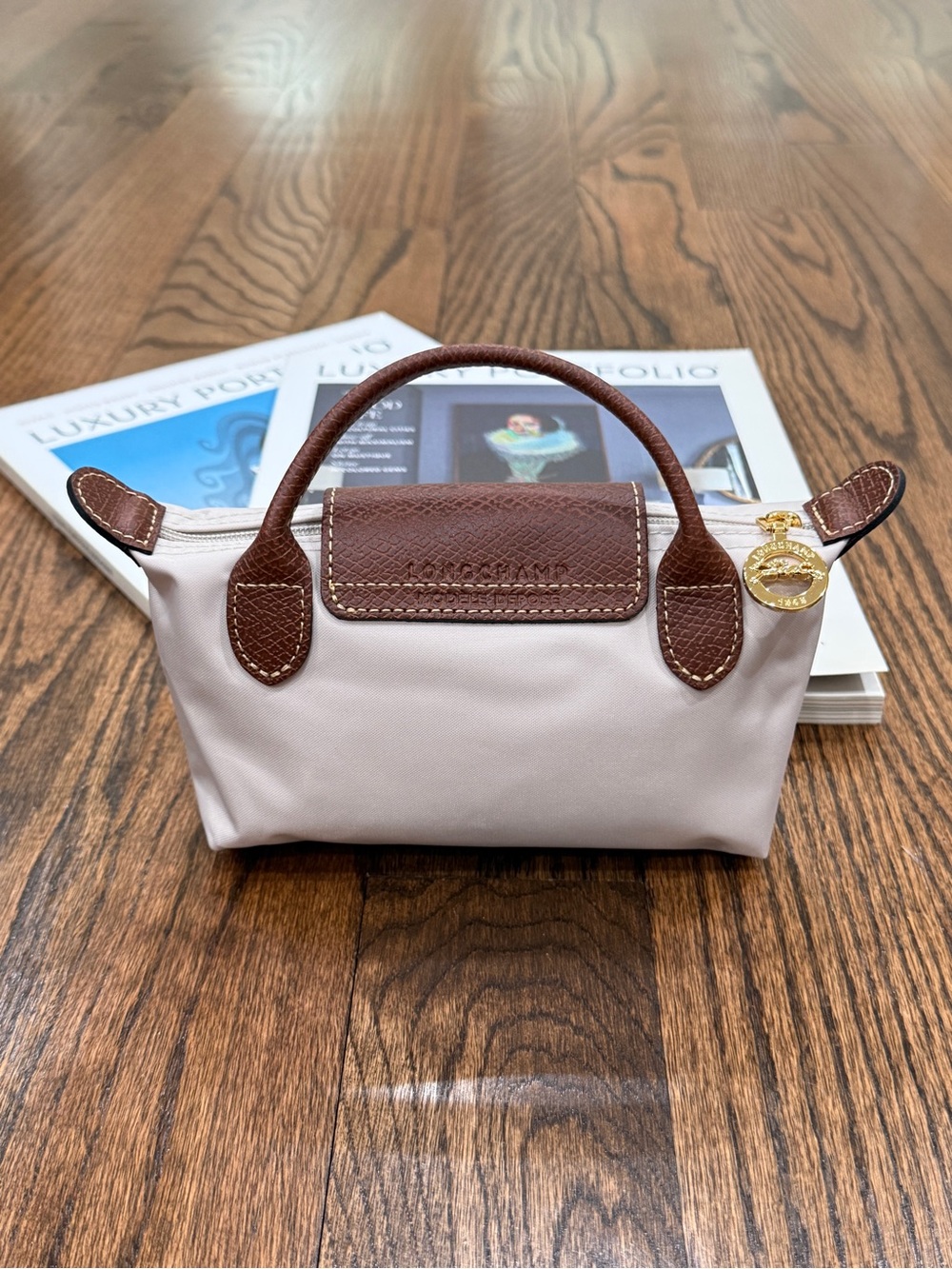 LONGCHAMP LE PLIAGE ORIGINAL POUCH WITH HANDLE - Picture 2 of 3